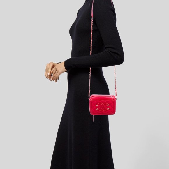 SOLD Chanel Red Filigree Vanity Mini Crossbody Bag - Picture 6 of 10